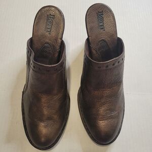 Women's Born leather Copper metallic clogs sz 9. Boho, hippy 70s